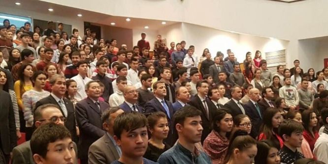Ahmet Yesevi Üniversitesi'nde Kazakistan sempozyumu düzenlendi