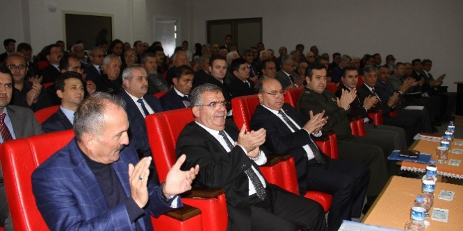 Muğla Valisi muhtarlarla toplantı yaptı