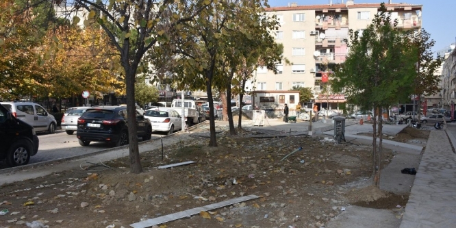 Yarhasanlar Mahallesinde park alanı yenileniyor