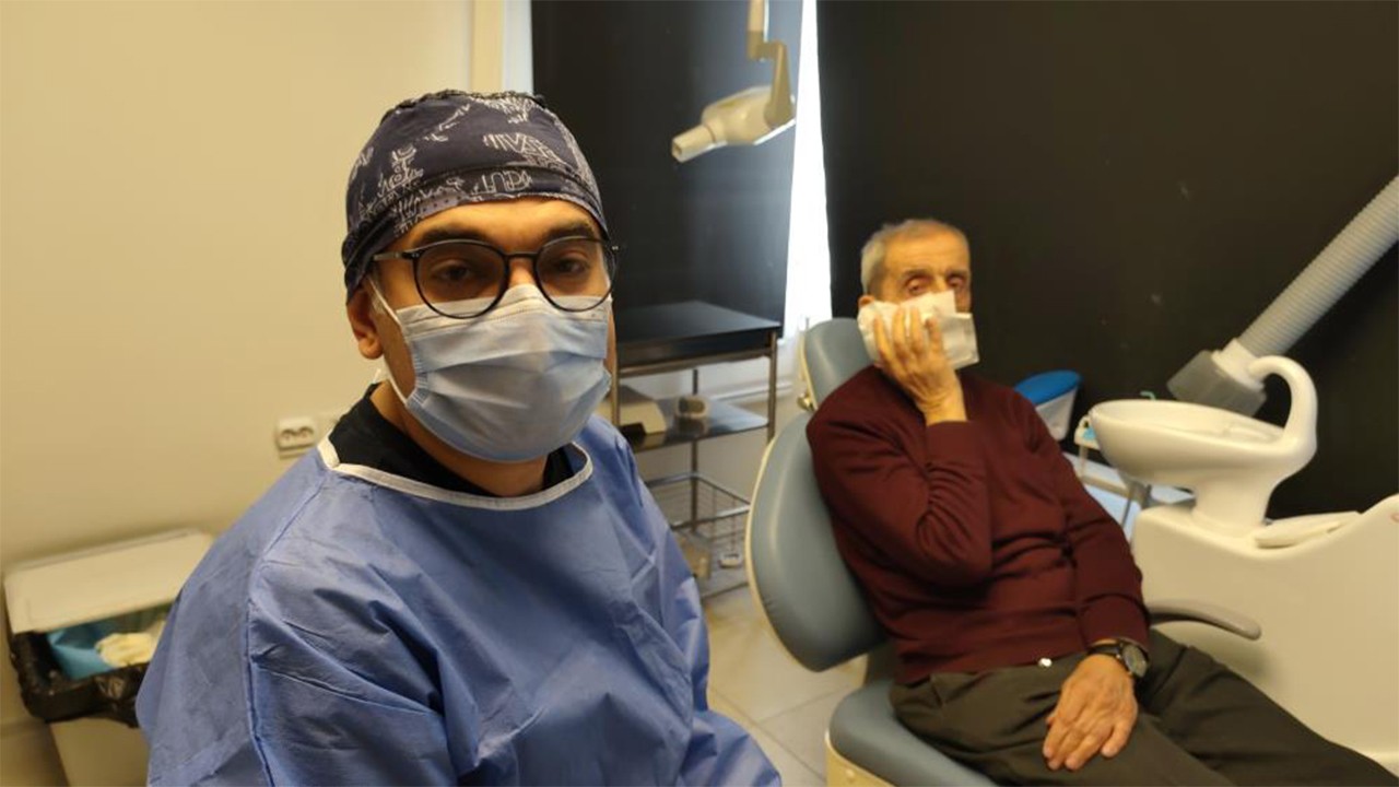 83 yaşında 20'lik diş sürprizi!