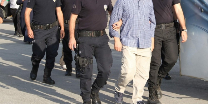 Uşak’ta FETÖ operasyonu; 11 gözaltı