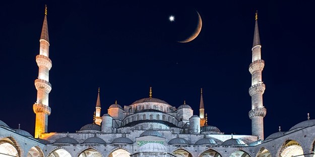 Şehitler için binlerce camide...