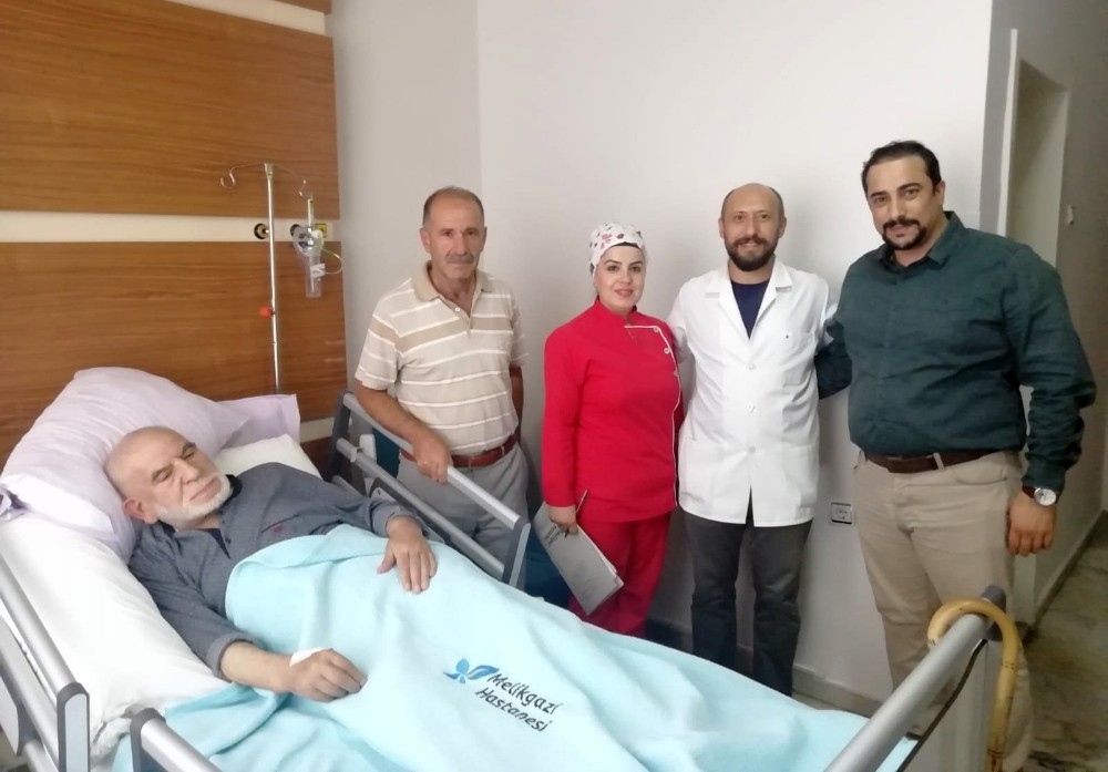 84 yaşında 20 yıllık derdinden kurtuldu 