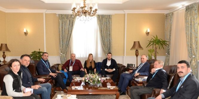 Skaka’dan Vali Azizoğlu’na ziyaret