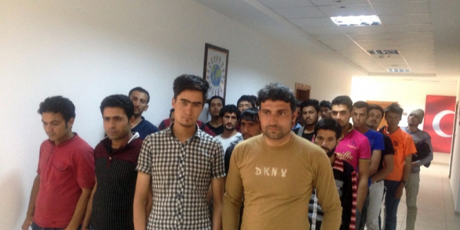 Siirt’te Afgan uyruklu 47 kaçak yakalandı