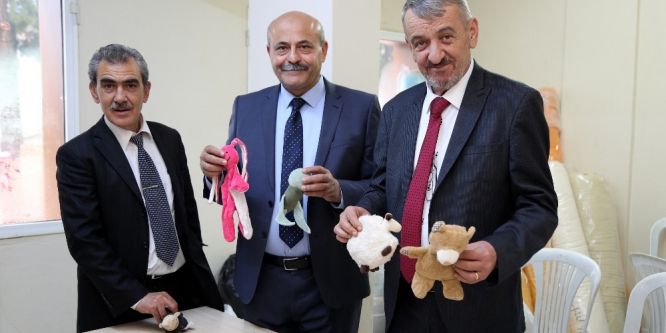 Gaziemir’de organik oyuncak üretimi