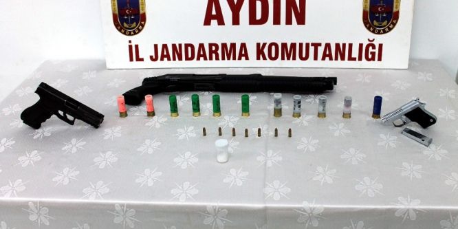 Uyuşturucu taciri yakayı ele verdi!