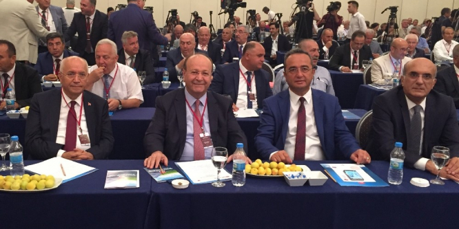 Başkan Özakcan, Ankara’daki toplantıya katıldı