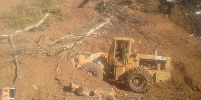 Heyelan sonrası yollar onarılıyor