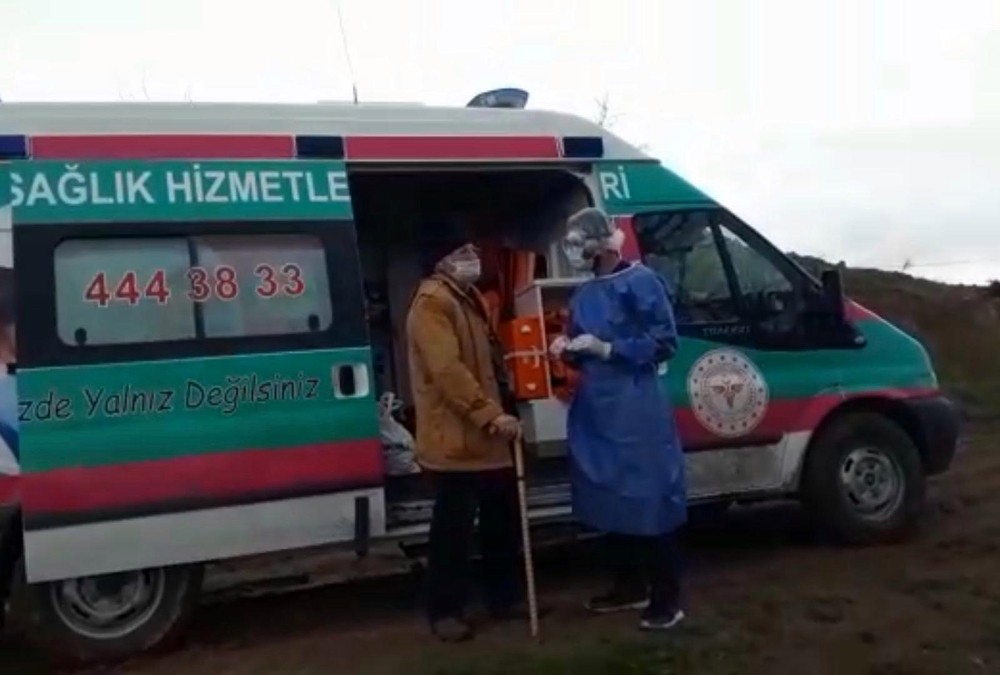 86 yaşında Mustafa dede koronayı yendi, taburcu oldu 