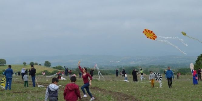 İvrindi’de uçurtma şenliği