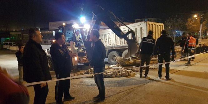 Kavşak çalışmaları bir gecede tamamlandı