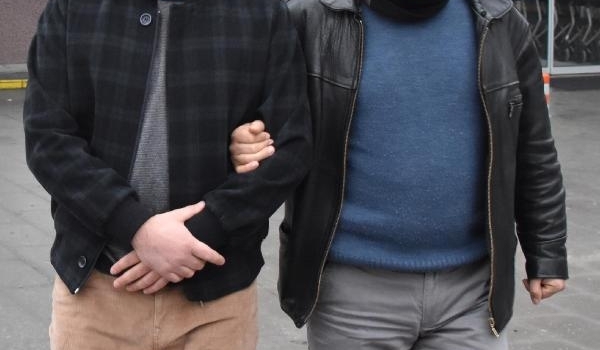87 suçtan aranan dolandırıcı Pendik'te yakayı ele verdi
