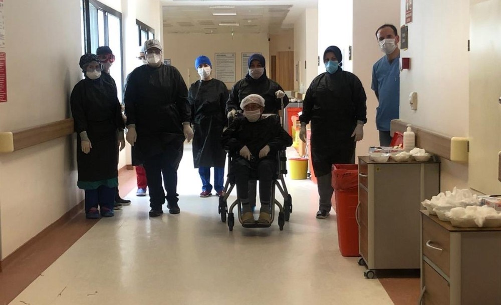 87 yaşında koronayı yendiler umut oldular 