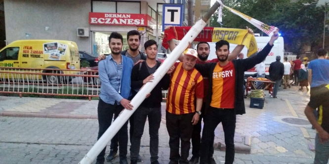 İnönü Stadı’nın sökülen direkleri yenilenecek