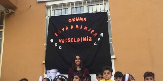 Minik öğrencilerin okuma bayramına yoğun ilgi