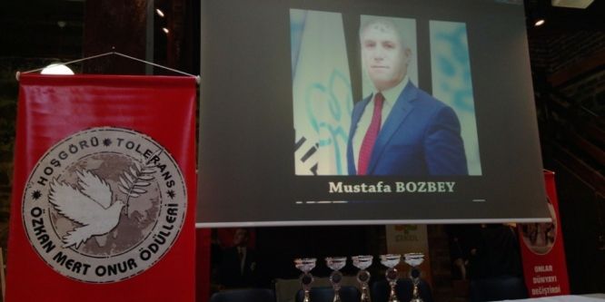 Şiir Kütüphanesi Nilüfer’e ödül getirdi