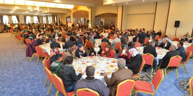 Bakan Tüfenkci Yeşilyurt Belediye personeli ile buluştu