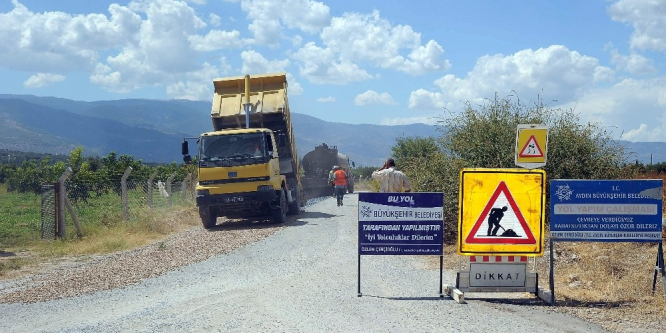 Büyükşehir Bozdoğan’ın yollarını yeniliyor