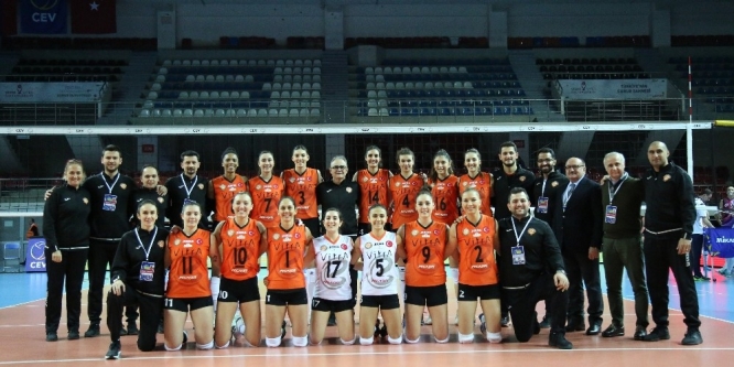 Eczacıbaşı VitrA, yarı finalde