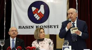 88'lik Cindoruk'tan evlere şenlik CHP açıklaması