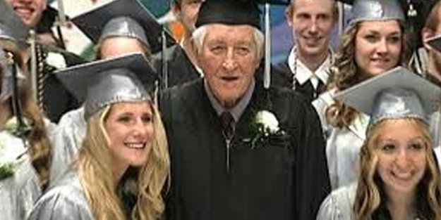 89 yaşında lise diploması aldı!