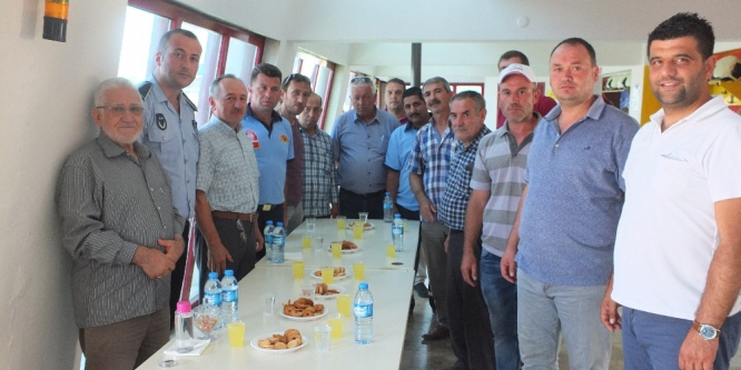 Kırsal mahallelere tanker dağıtıldı