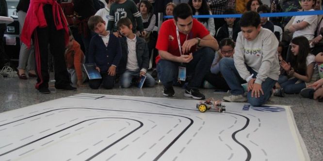 Robot Olimpiyatları’na Türk robotlar damga vurdu