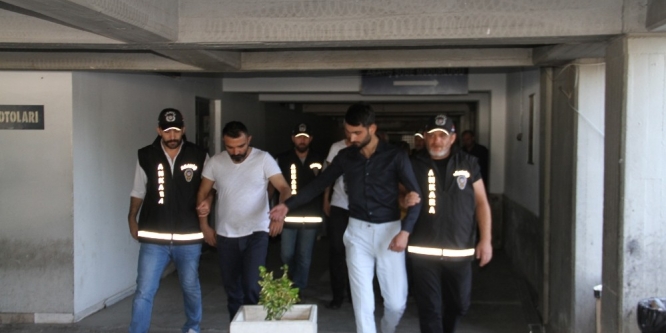 Polis kıyafetli gasp çetesi çökertildi