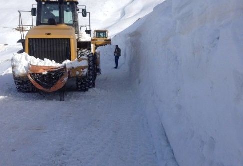 Van’da yoğun kar yağışı