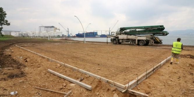 Yeniköy sahiline büyükşehir eli değdi