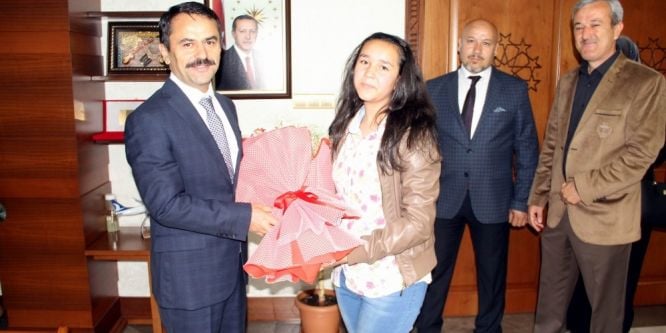 İHH’dan Vali Aktaş’a ziyaret
