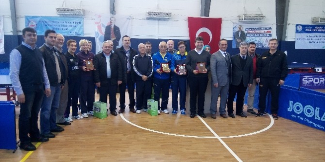 12. Veteran Masa Tenisi Turnuvası Kızılcahamam’da yapıldı