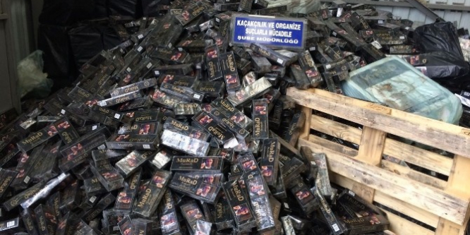 Kahramanmaraş'ta hayvan derileri altında kaçak sigara sevkiyatı