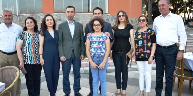 Tayini çıkan jandarma komutanına veda yemeği