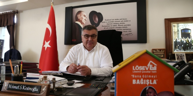 Başkan Kesimoğlu’ndan lösemili çocuklara kumbaralı destek