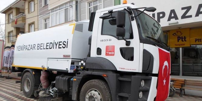 Yenipazar Belediyesi filosuna yeni yol süpürme kamyonu ekledi