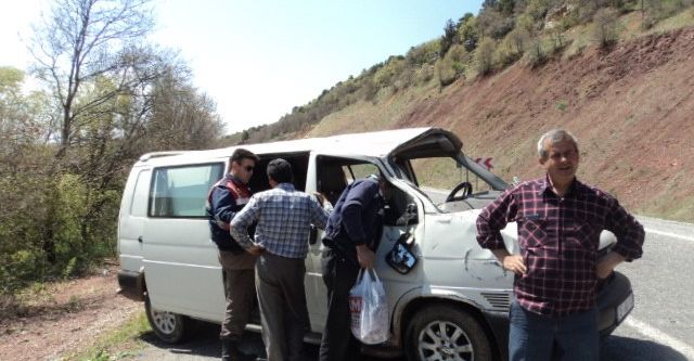 Konya’da minibüs takla attı: 1 ölü, 2 yaralı