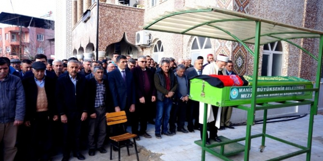 Cinayete kurban giden hamile kadın toprağa verildi