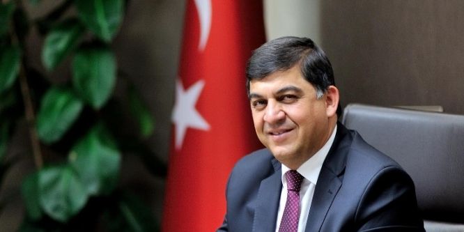 Başkan Fadıloğlu gençlerin bayramını kutladı
