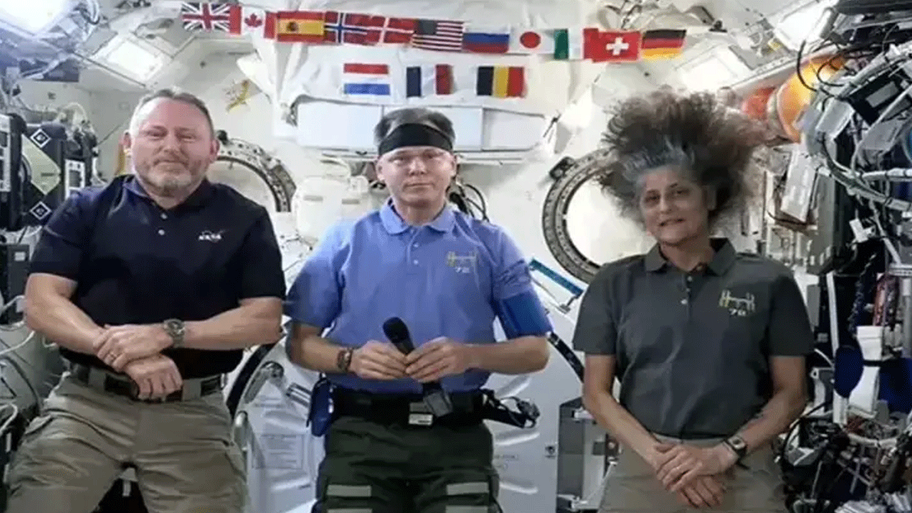 9 aydır boşlukta süzülüyorlar! Dünyaya dönüş tarihleri belli oldu…