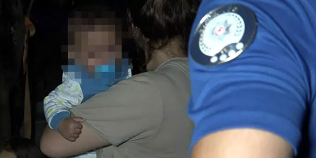 9 aylık bebeği aşı kartıyla bıraktı