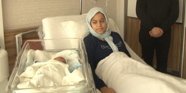 9 aylık hamile eşini balkondan atarak kurtardı! Komşularının hepsi enkaz altında kaldı