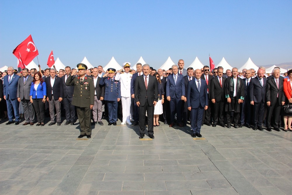 9 Eylül coşkusu “Zafer Yürüyüşü” ile başladı 