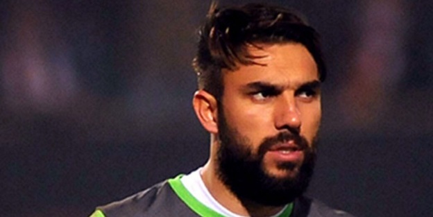 9 gol yiyen kaleciye bir şok daha!