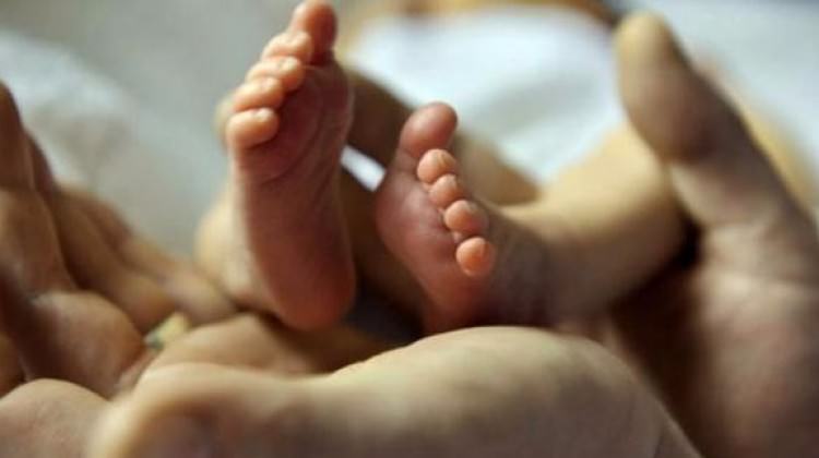 9 günlük bebeği 4 bin liraya sattılar!