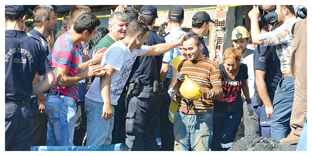 9 işçi, 13 saat sonra kurtarıldı