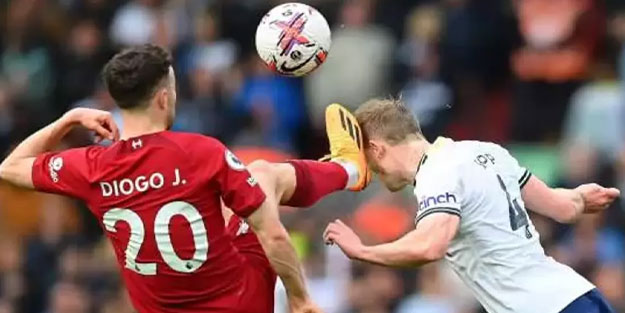 9 kişi kalan Liverpool yıkıldı