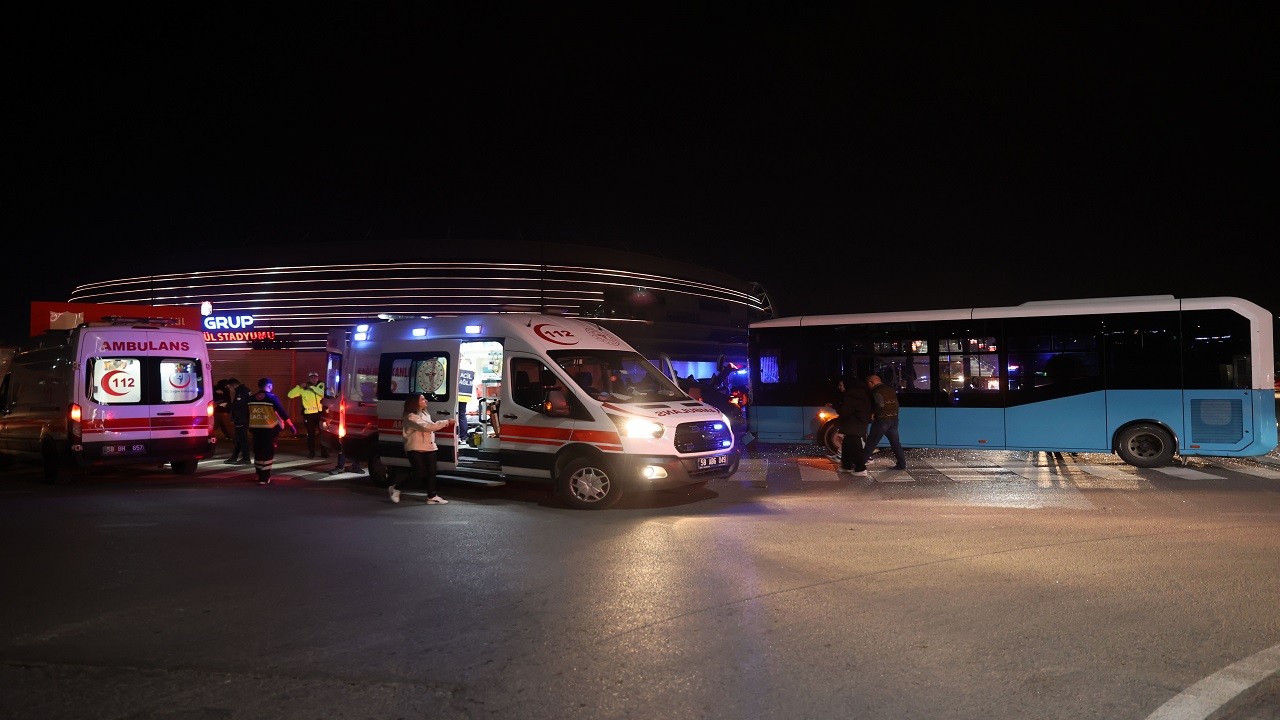 9 kişi yaralandı! O kazanın görüntüleri ortaya çıktı