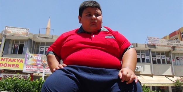 9 yaşında ama 91 kilo